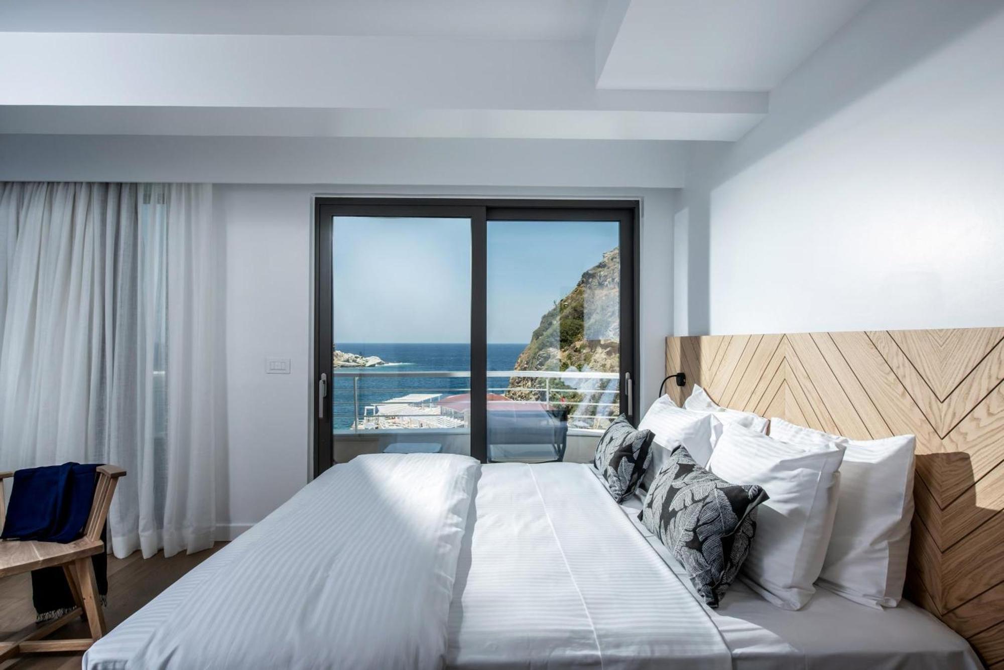 Made By The Sea Villa 4 Ligaria  Bagian luar foto