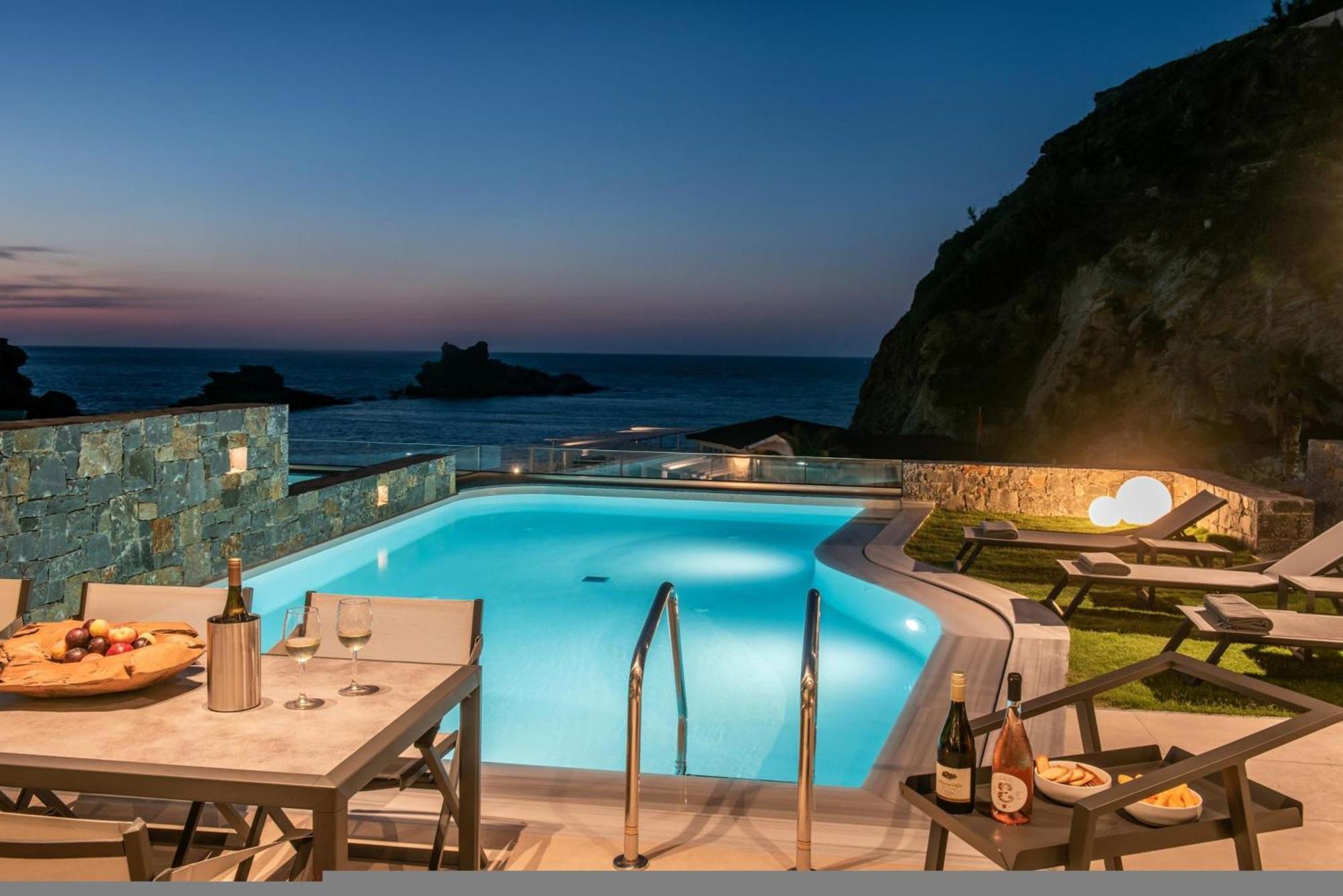 Made By The Sea Villa 4 Ligaria  Bagian luar foto