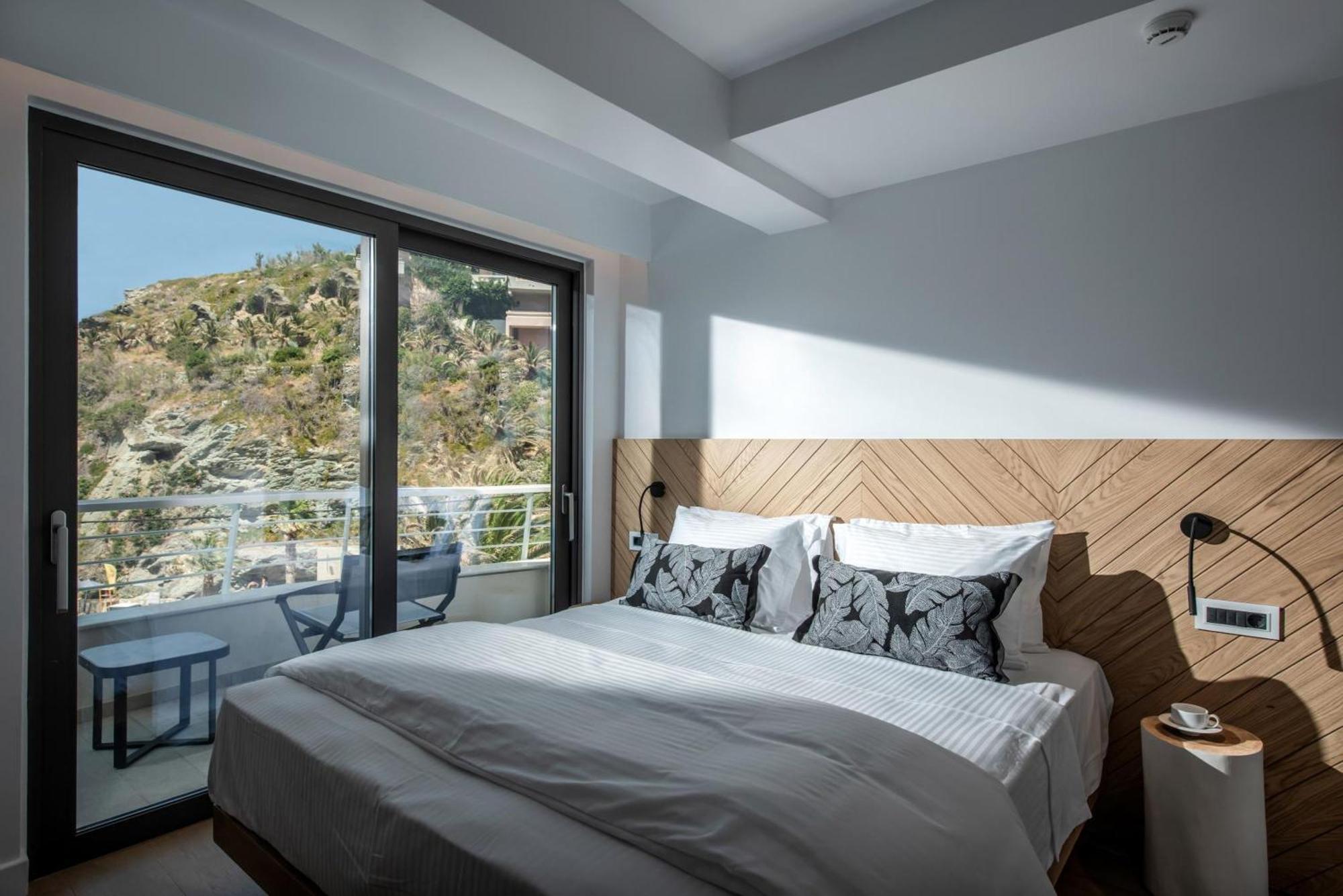 Made By The Sea Villa 4 Ligaria  Bagian luar foto